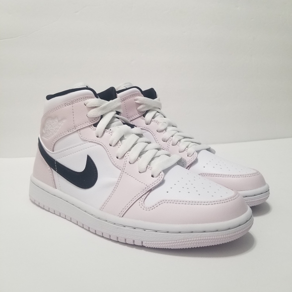 Women’s Air Jordan 1 Mid 'Barely Rose' 7 Women’s Air Jordan 1 Mid 'Barely Rose' 7